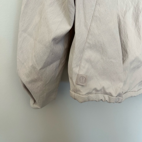 lululemon lab Stretch Woven Half-Zip Pullover, size XS, Light Chrome - Picture 6 of 6